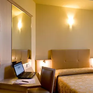 https://hotel-noce.it-lombardy.com