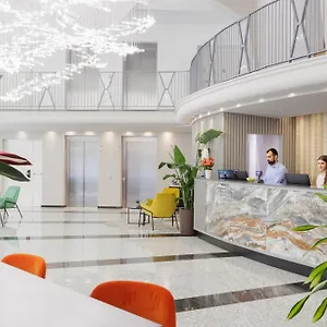 **** Otel Ih İtalya